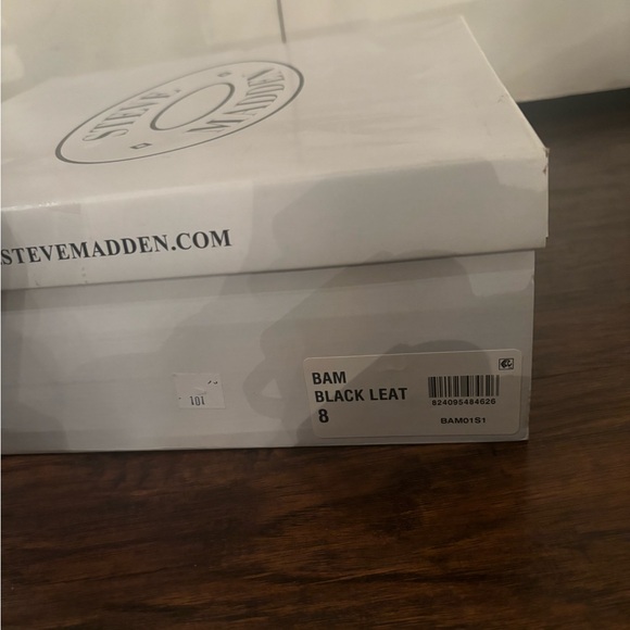 Steve Madden Bam Black Leather Lace-Up Combat Ankle Boots - Picture 4 of 4